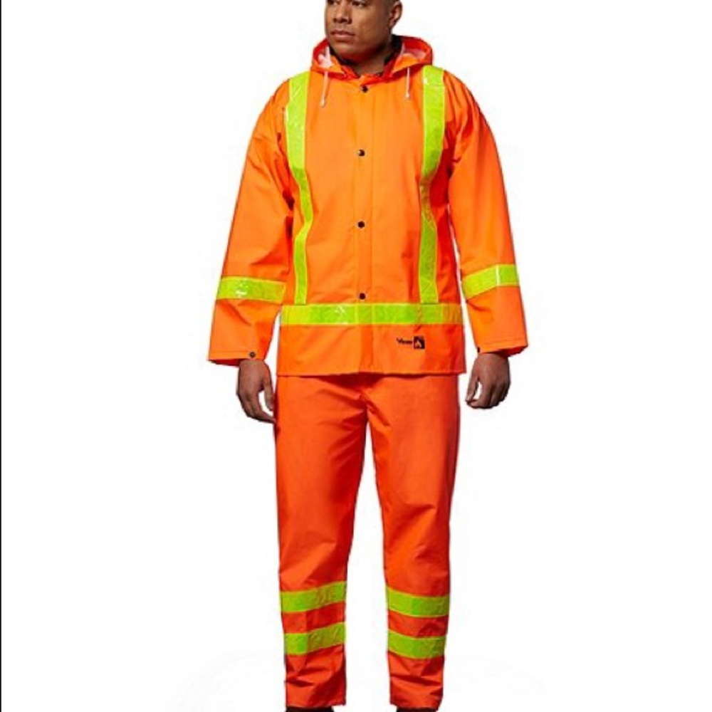 Brand new Holmes construction work protective rain jacket and pants